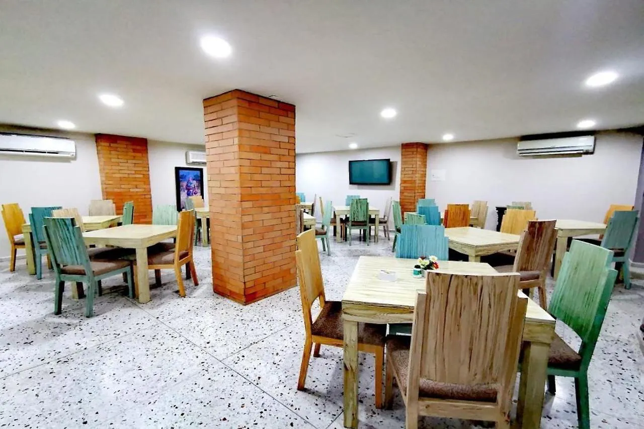 Hotel Torre Del Prado 巴兰基亚