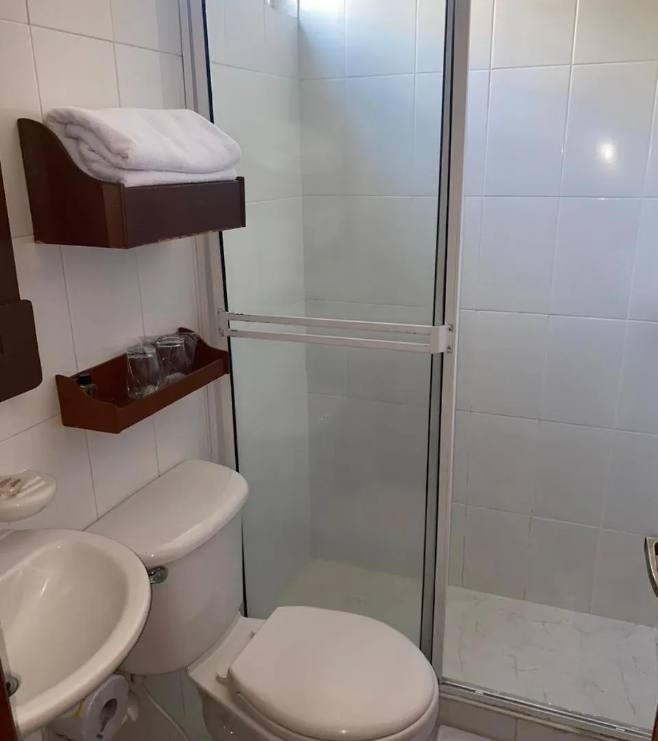 Hotel Torre Del Prado 巴兰基亚